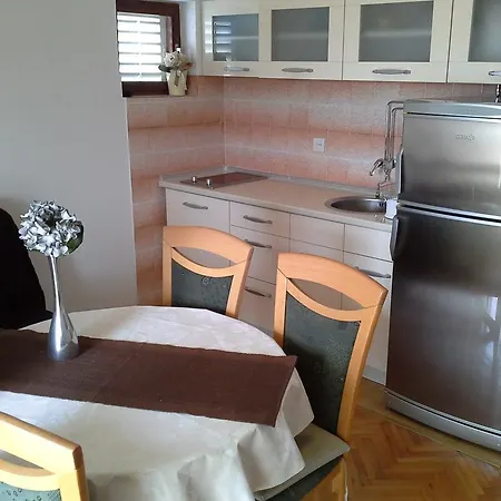 Apartment Neda *