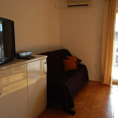 Apartment Neda Jezera